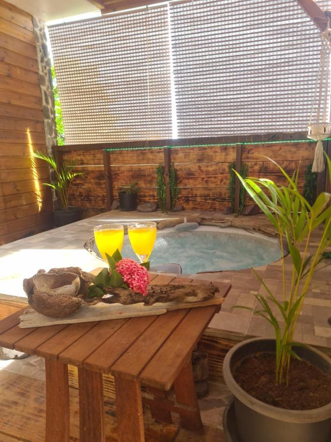 Kami Lodge F3 Jacuzzi Riviere-Salee 외부 사진